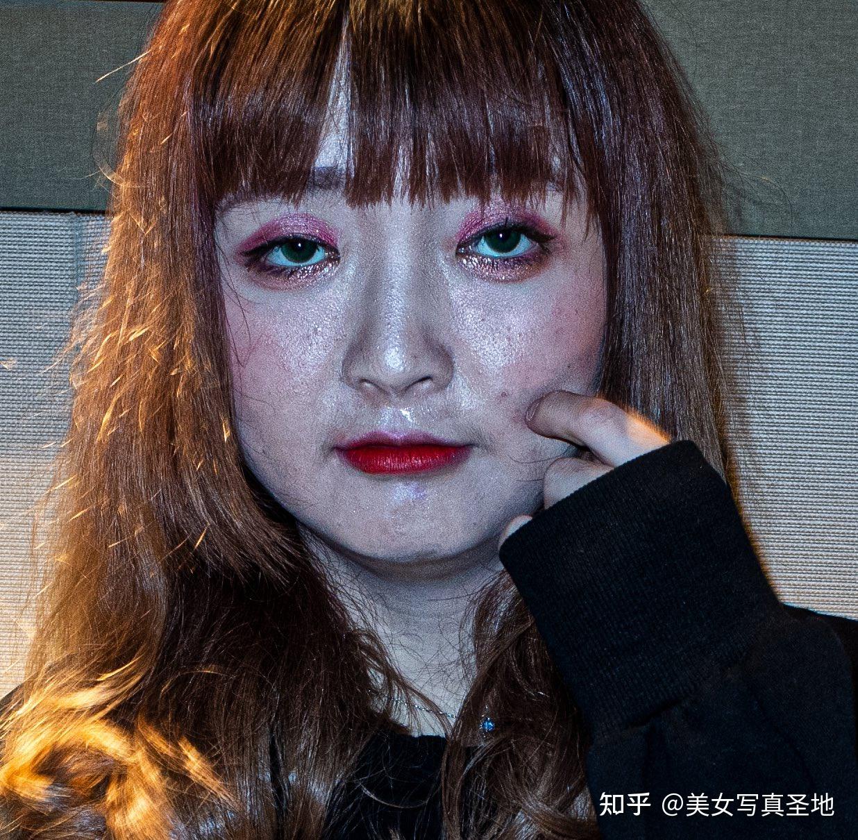 刚才看有朋友发一只云烧的 套图,我来给大家解解毒