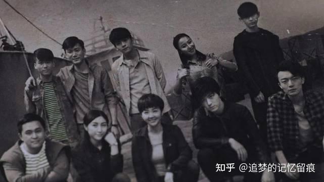 其他的后人基本上都在当年的考古队名单里面:二月红死后留有三个孩子