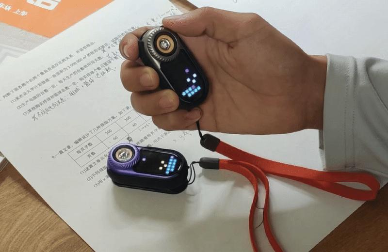 有了点阵屏，我甚至用手电打了一局游戏：LOOP DOT - 知乎