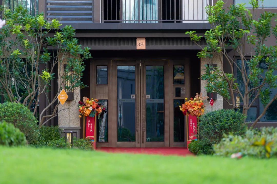 交房即交证广元邦泰花园城一期盛大交付恭迎业主归家