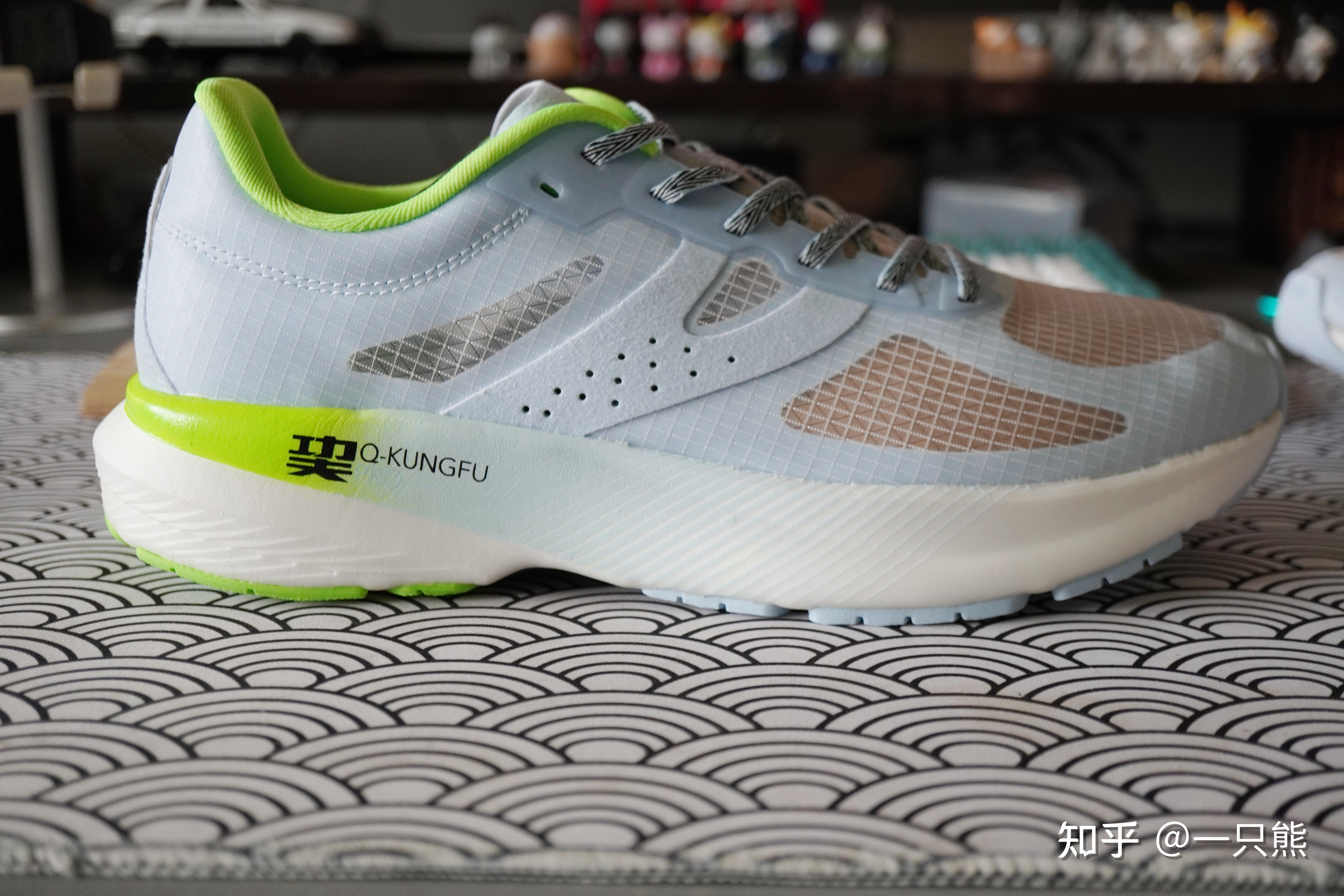 开箱乔丹飞影训练版及简单使用感受