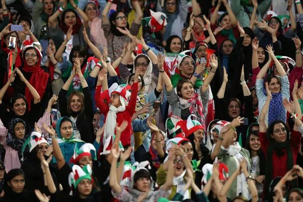 伊朗女性不允许进球场看比赛_伊朗禁止参加亚冠_伊朗又禁止女性看球