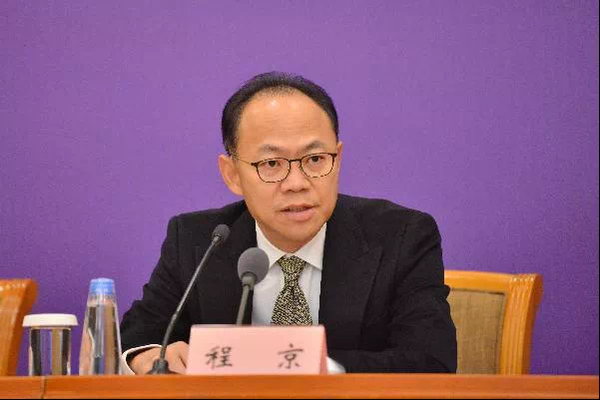 国是看两会没有这件事就没有全面小康