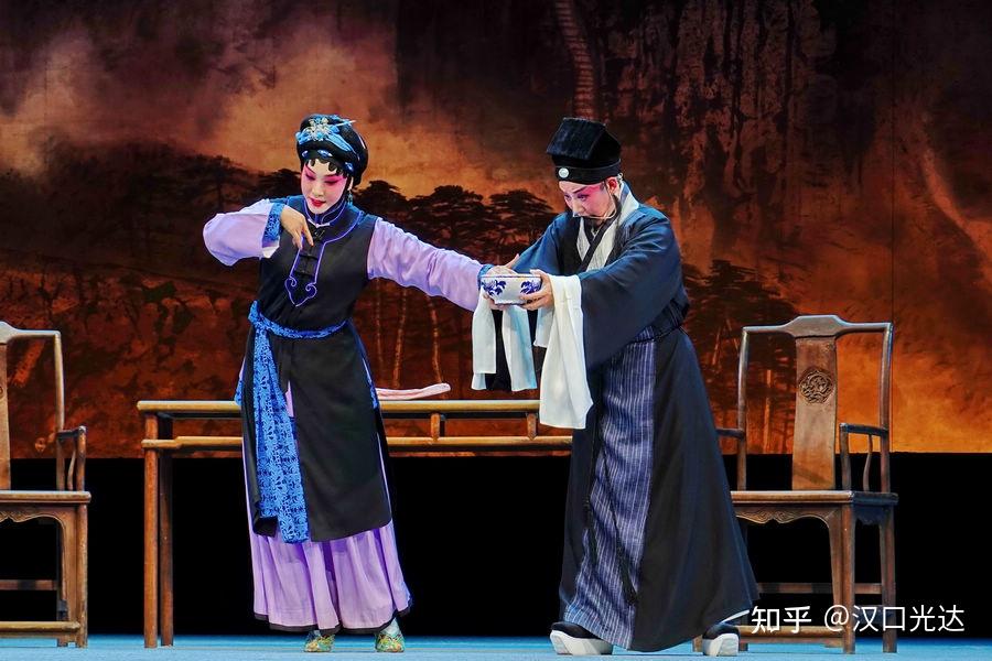 观晋剧烂柯山下品一代名儒朱买臣休妻的历史故事剧照多图