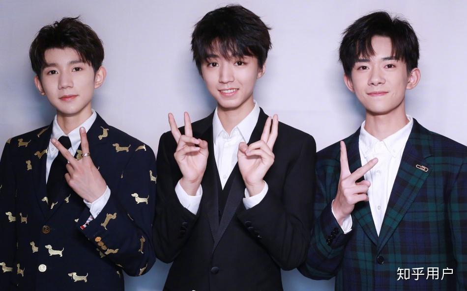 易烊千玺爸爸是谁 v2-06472600e8794e2519c6275497694989_r.jpg