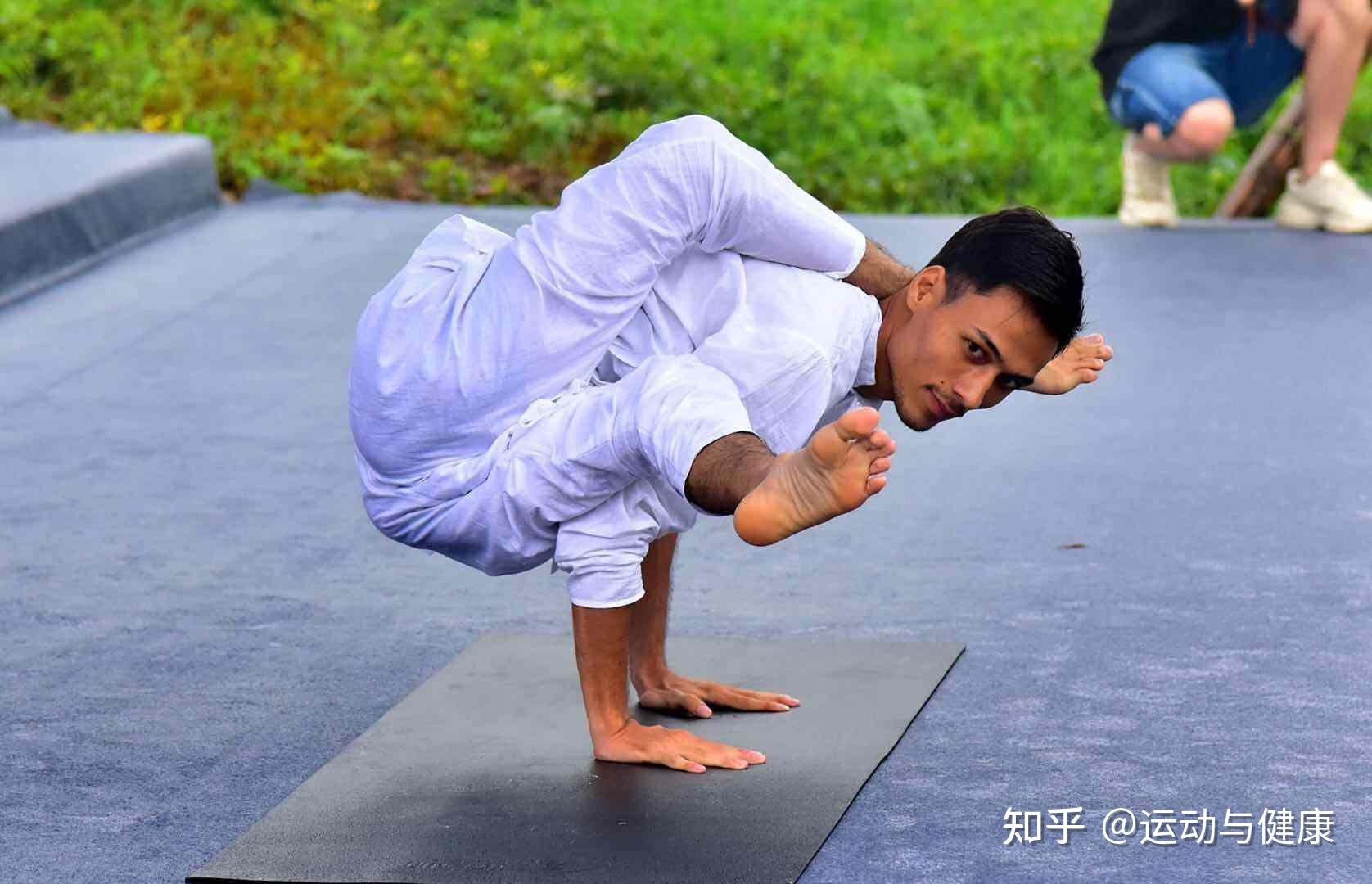 古代的瑜伽士-印度Divyayog平面广告