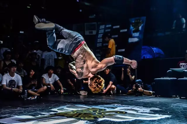 breaking | 目前世界最强 power mover:bboy kill - 知乎