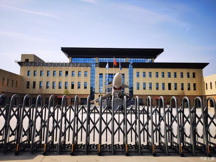 我主要的工作是和无人机打交道,这些年无人机的民用市场是越来越大的