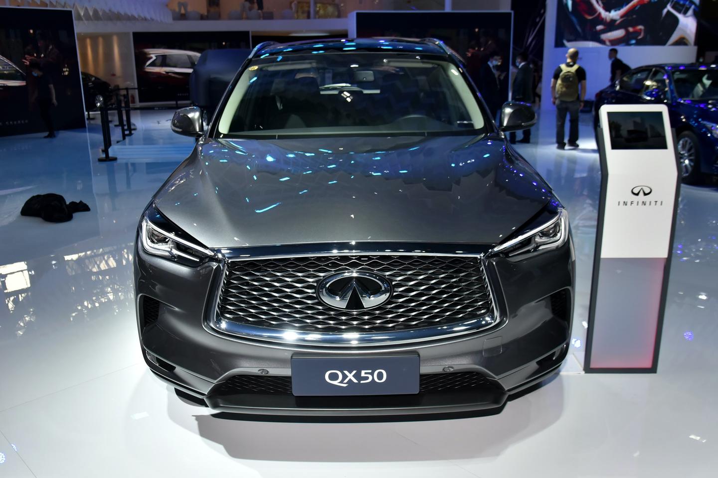 2020廣州車展實拍圖解2021款英菲尼迪qx50