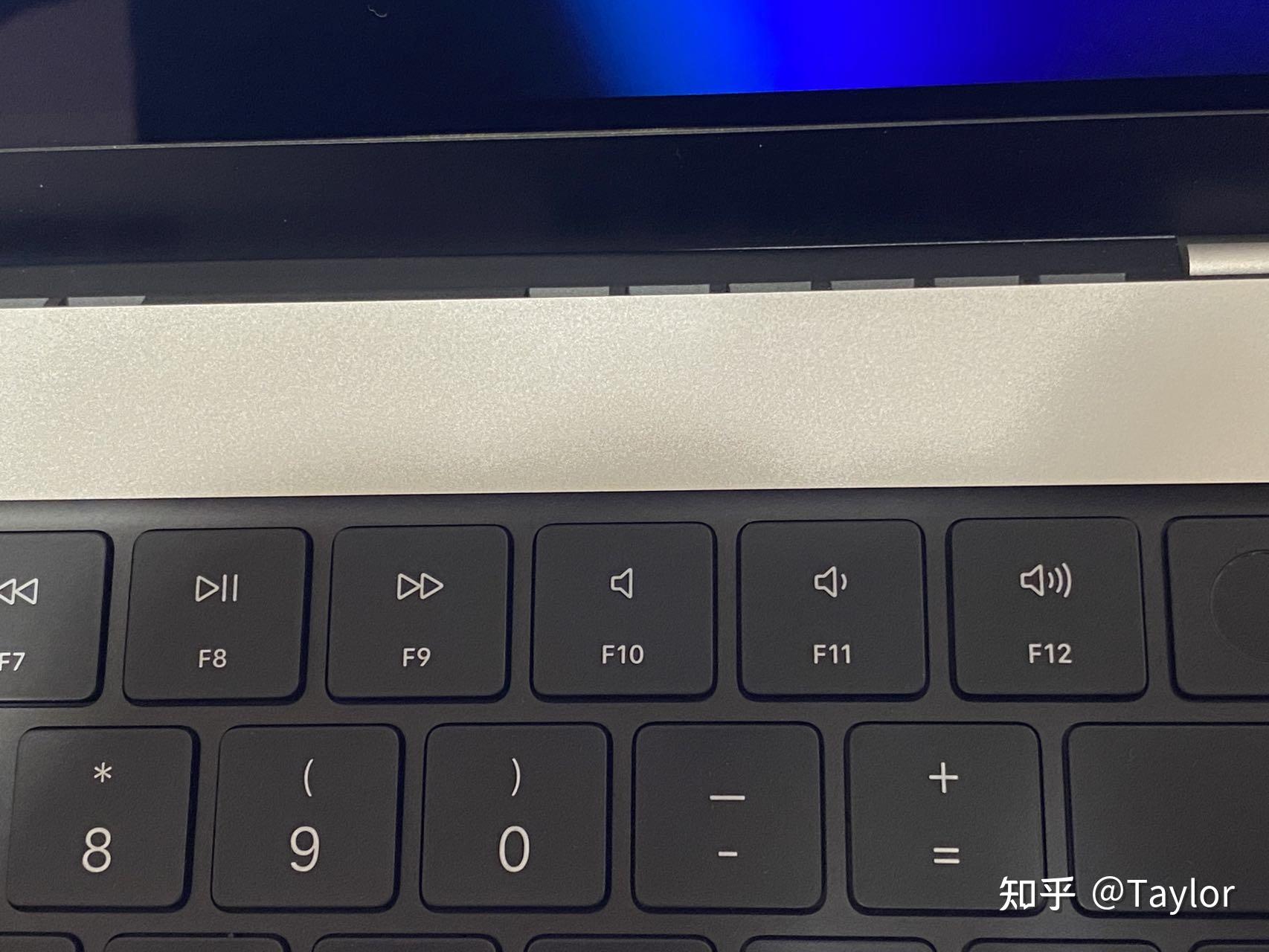 macbook触控板缝隙怎么清洁(macbook触摸板翘起来了如何修复)-第1张图片-鲸幼网