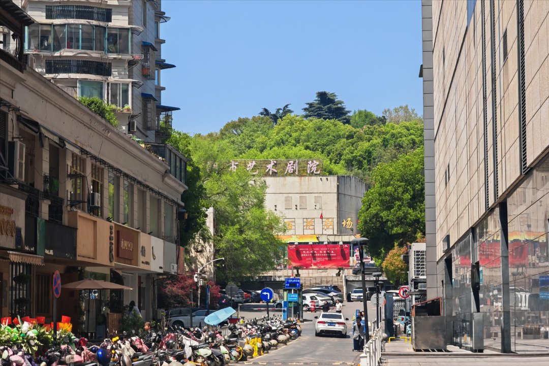 这座长江拐弯处的皖南小城,山水和人文都很能打 - 知乎