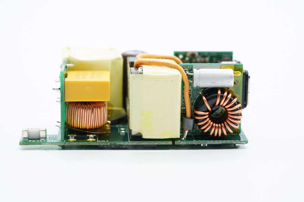 拆解报告:白牌60w双usb-c口快充充电器upd065a-01pa