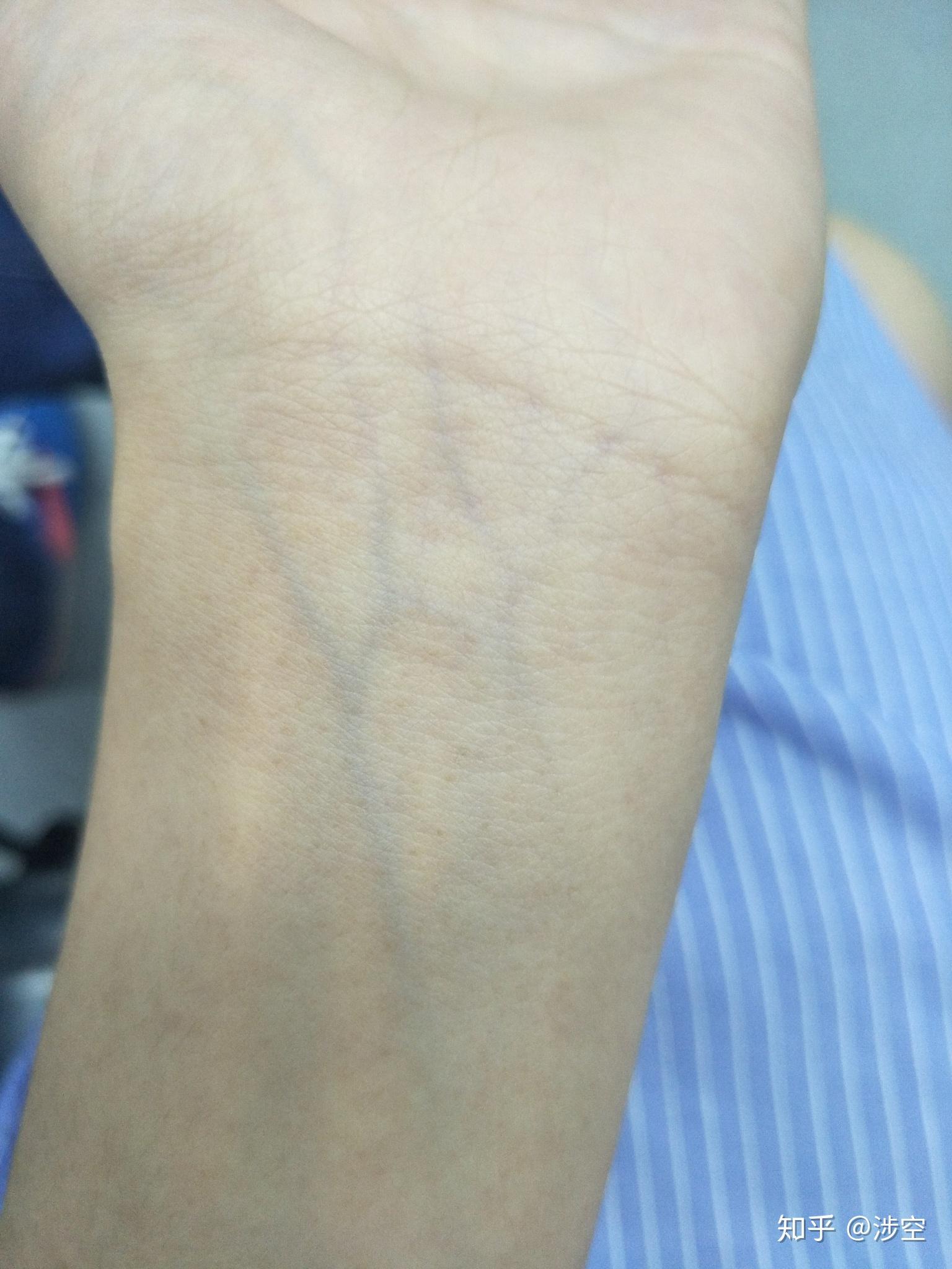 冷暖肤色怎么区分?冷暖肤色分别适用哪些色系