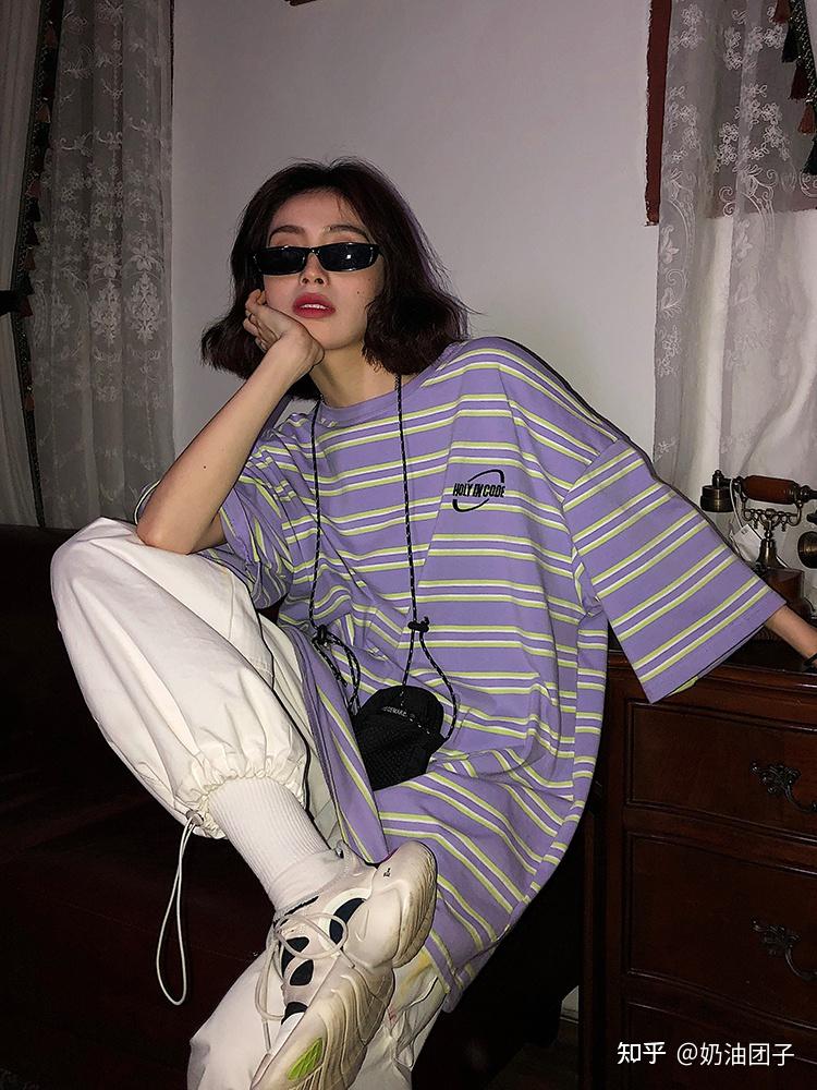 25,恶犬bronson经典复古款式克重260g重磅海魂衫,上身挺括,手感厚实.