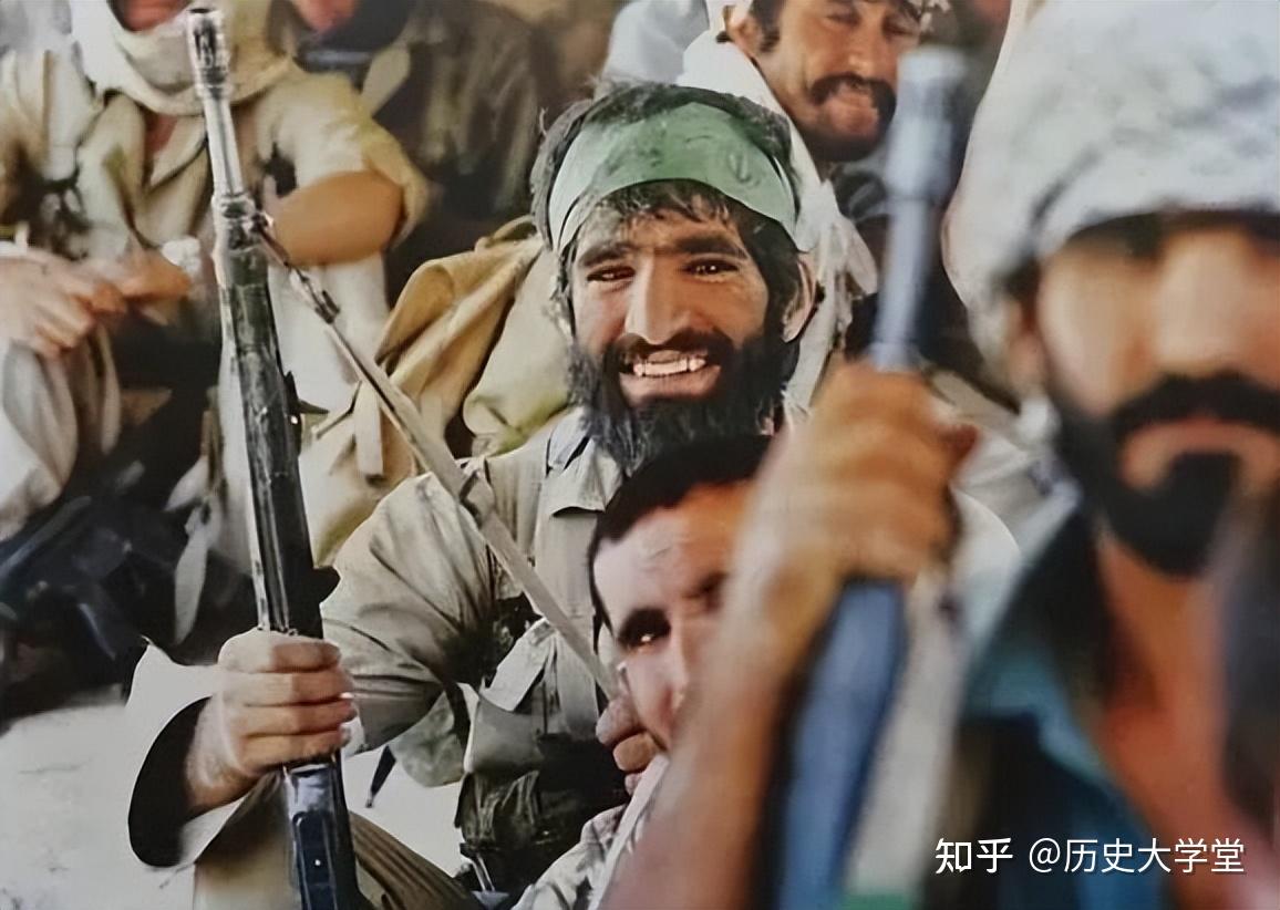 有别于正规军，却拥有陆海空三军的伊朗革命卫队，是什么军队- 知乎