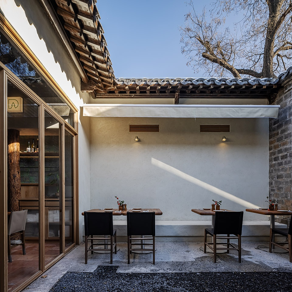 老宅新生|传统民宅变身气质餐吧