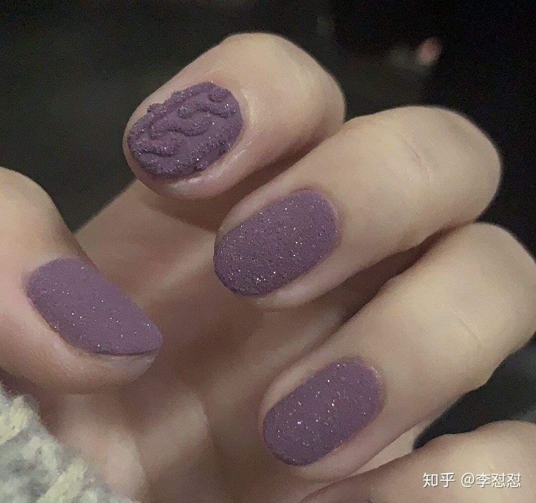 如果手黑 适合做什么颜色的美甲? - 知乎