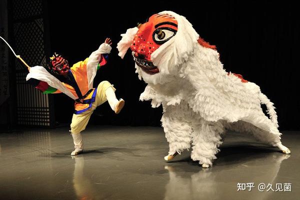 日本韩国也有舞狮?风格迥异,韩国“阴间狮”、日本“狂躁狮” - 知乎