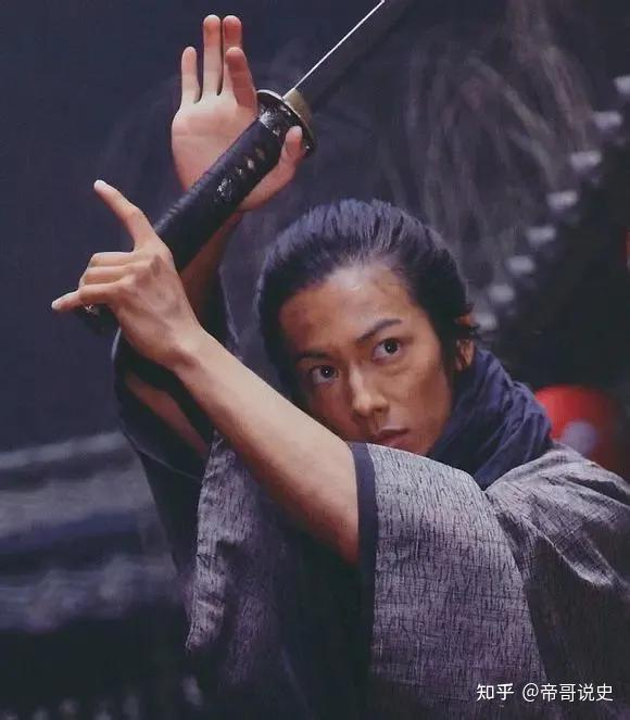 2.激进武士在江户城的樱田门外杀掉了幕府大老井伊直弼