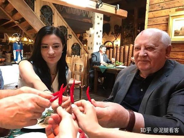 戈尔巴乔夫现在忙什么呢 为什么普京还对他如此尊重 知乎 戈尔巴乔夫现在忙什么呢 为什么普京还对他如此尊重 知乎