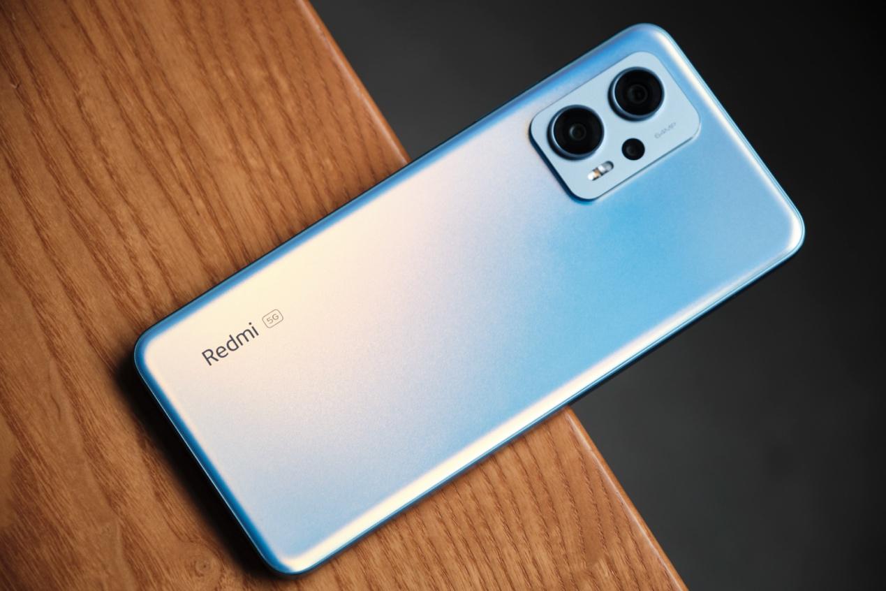 lcd 屏的手机,redmi note 11t pro  屏幕素质顶级,获得了 displaymate