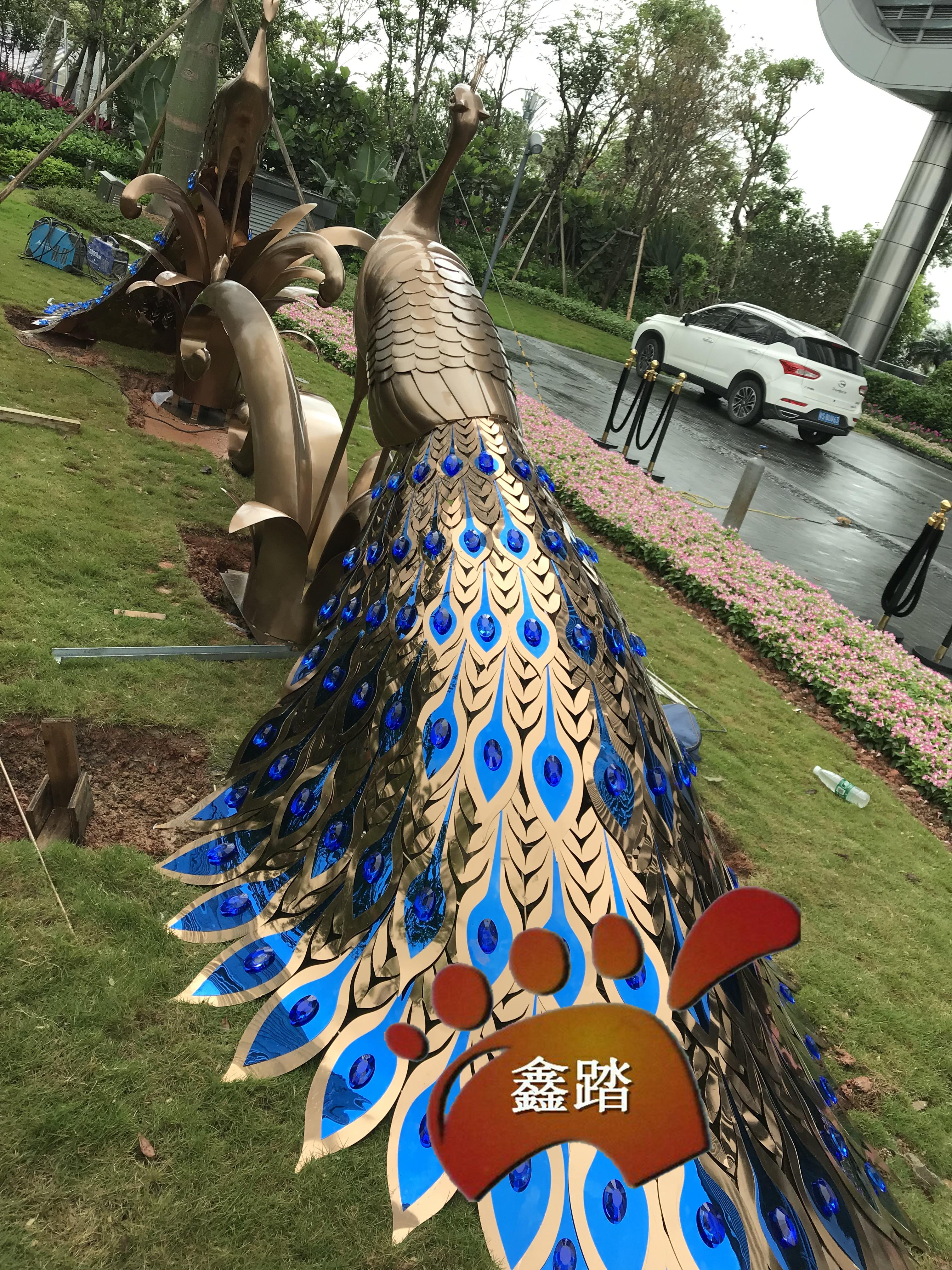 园林景观不锈钢孔雀雕塑百鸟之王