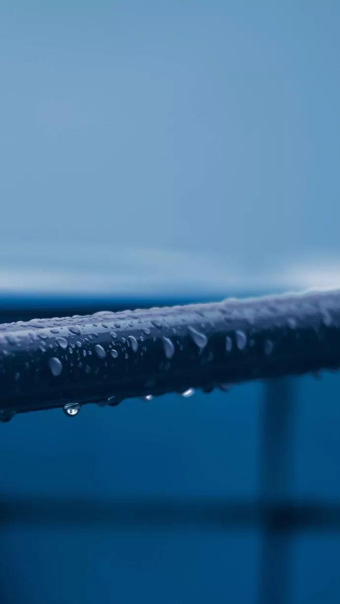 有没有什么下雨的手机壁纸