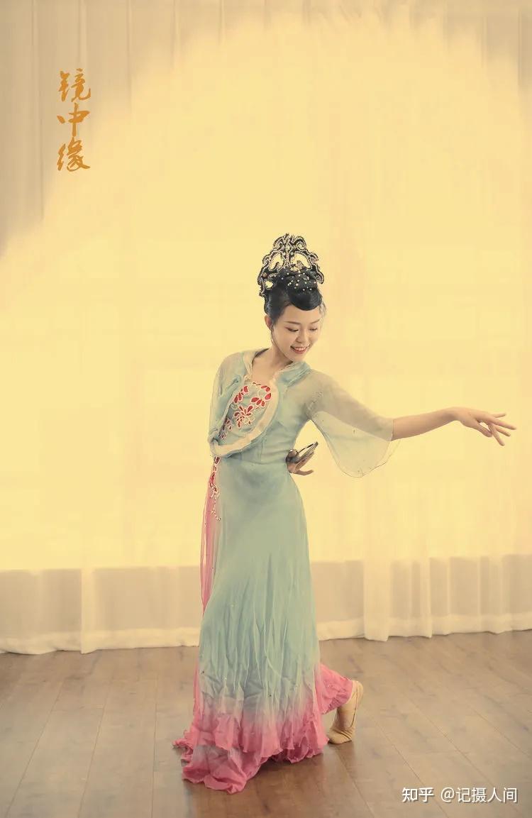 组图:国内优秀摄影师,100幅人像摄影作品集锦-国内著名人像摄影师