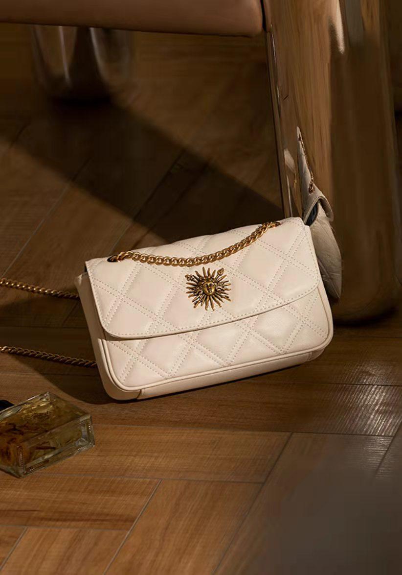 (2022年)10款1000 轻奢小众高级的女王节礼物女朋友生日礼物推荐!