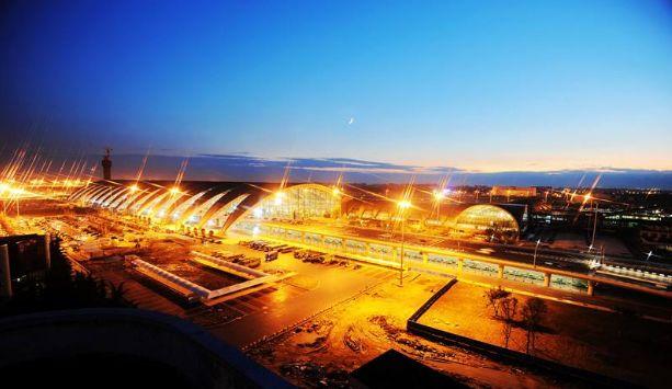 双流国际机场t2航站楼成都火车南站及周边夜景图迎宾大道夜景图东安湖