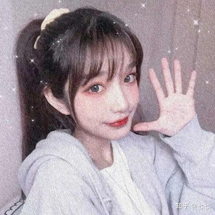 帝城,天竺苑别墅客厅.  林致坐在沙发上,已经等了整整两个小时了.