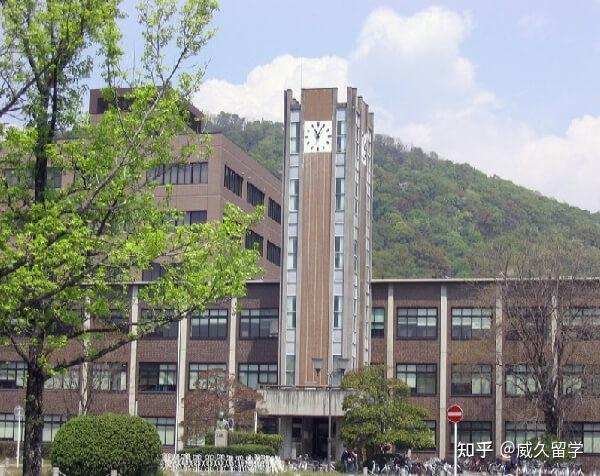 如果想要多点临床实践,日本非常多的医疗福祉大学和リハビリ大学,最有