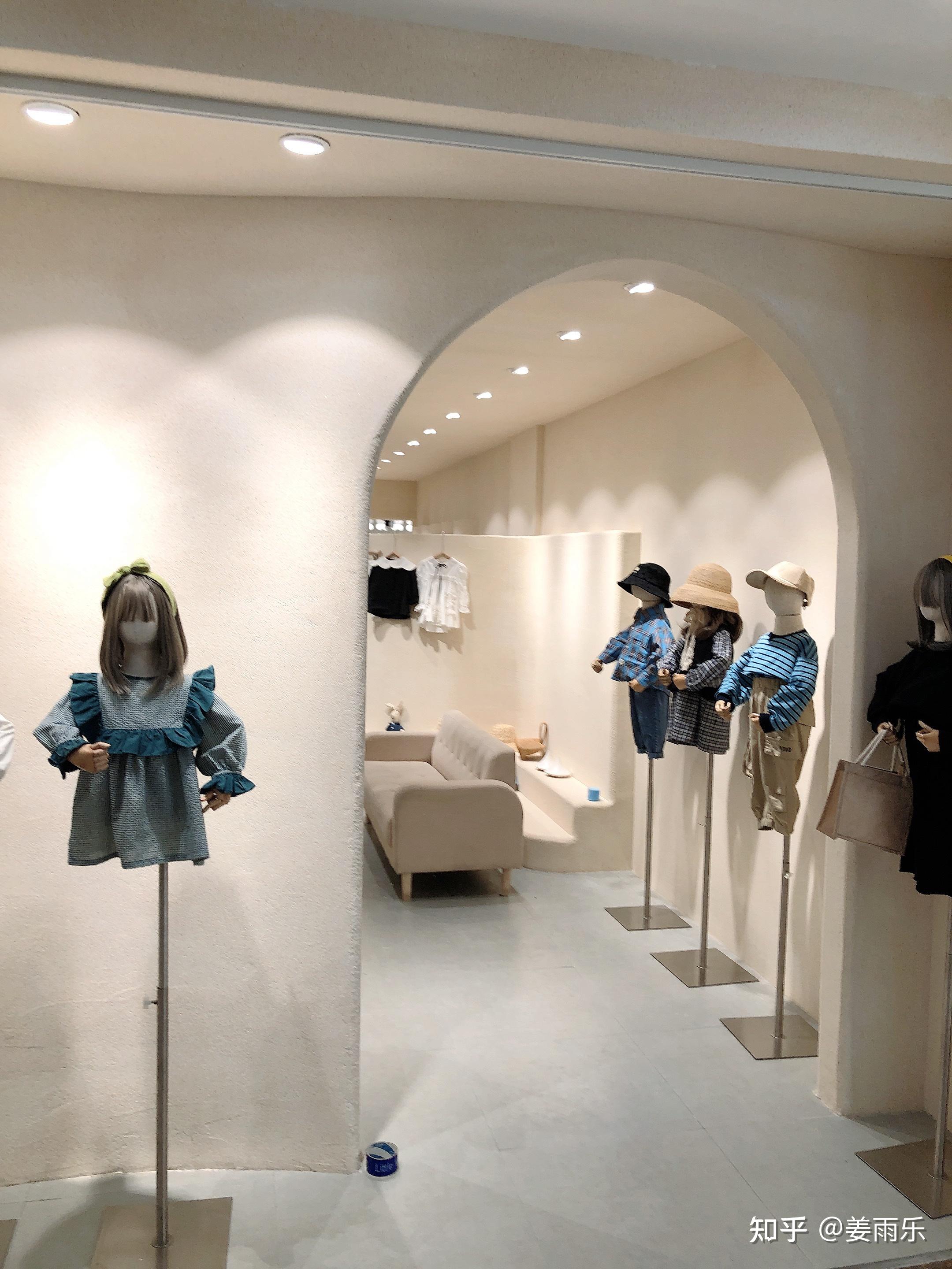 开童装店3年从一间门面到两间门面再到直接把门面买下作为己有这一路