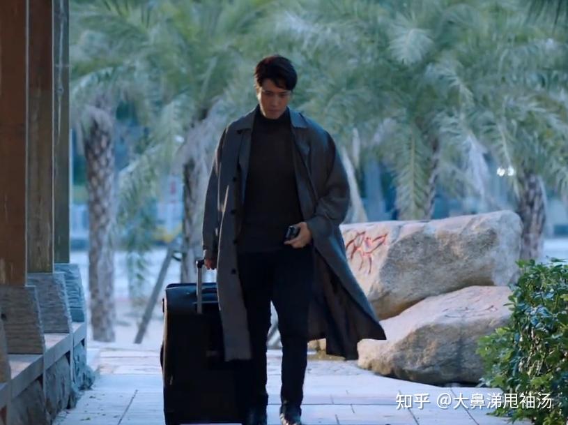 彭冠英蔡文静二搭新剧阳光之下剧组重聚网友同样的配方