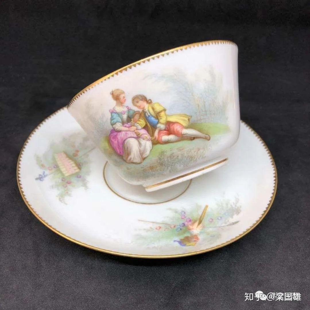 这些年来上手的"塞弗尔瓷器"应该有成千上万了,想着也可以在日记里面