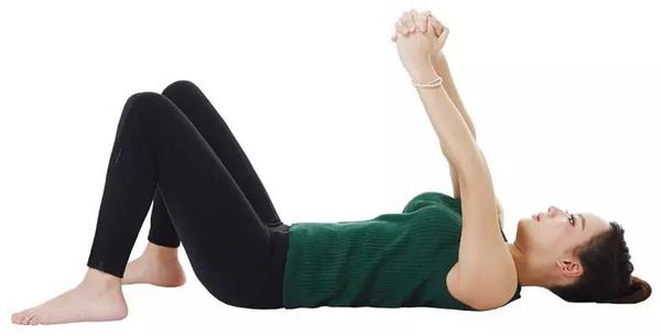 鼓鼓的小腹立刻就能消除!纤纤一握的小细腰堪称女性化的标志!