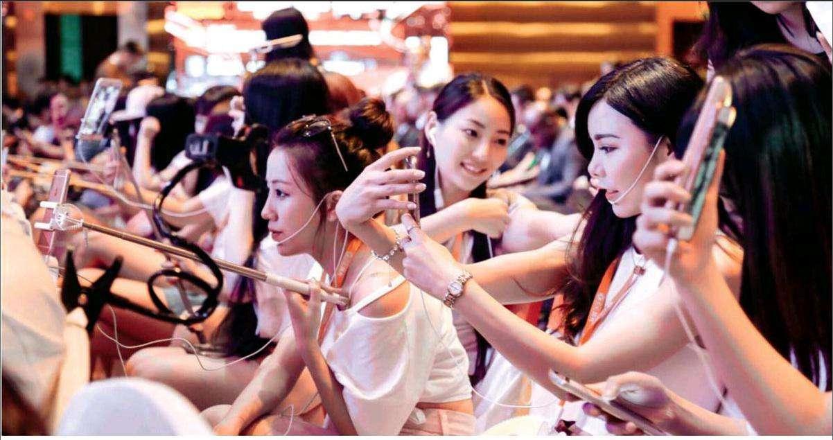 袁国宝十年长路网红经济勃发的真相