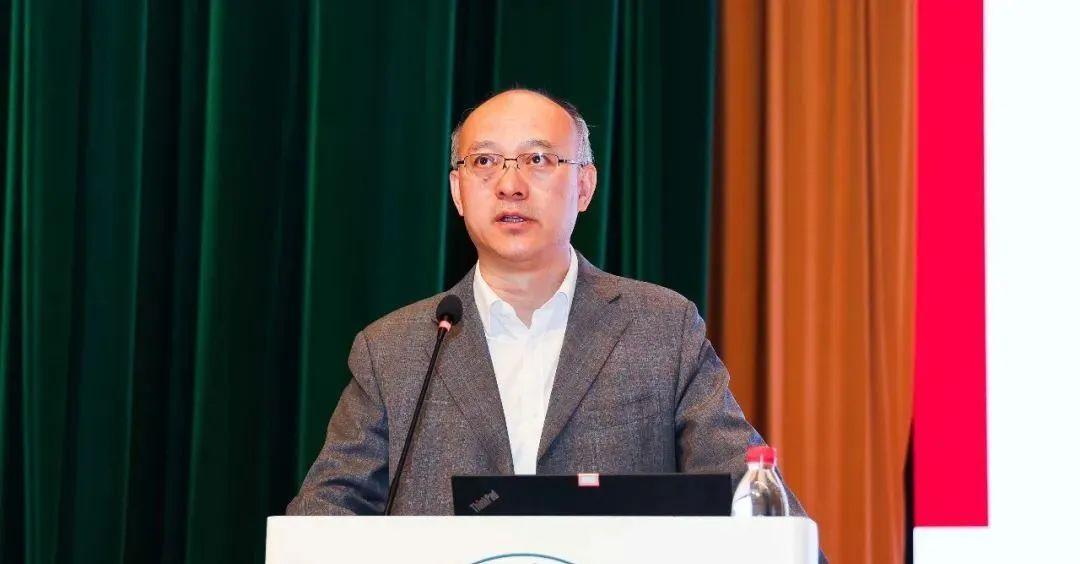 北大附中校长马玉国回应时代需要探索拔尖创新人才新路径