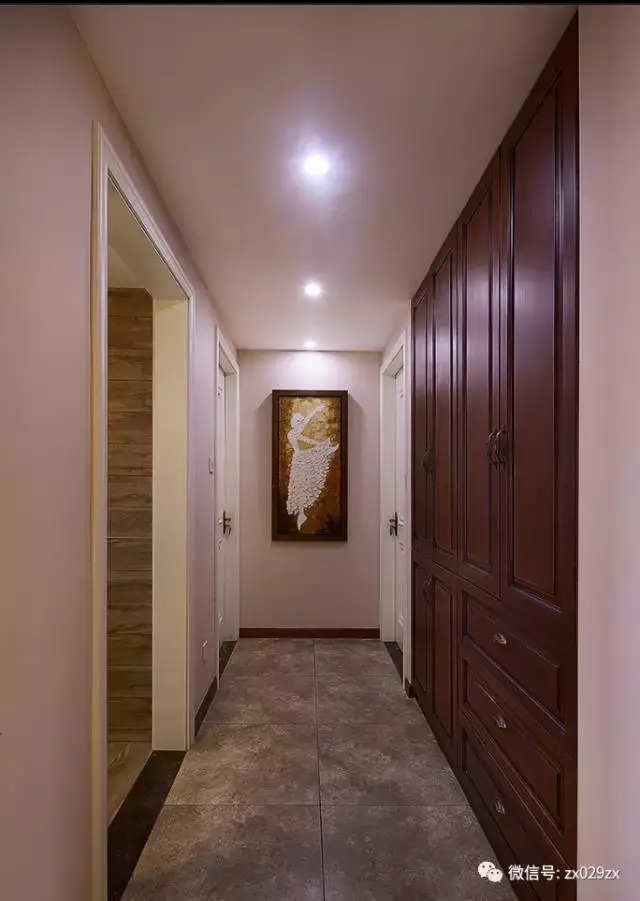 两个对门卧室中间怎么装修