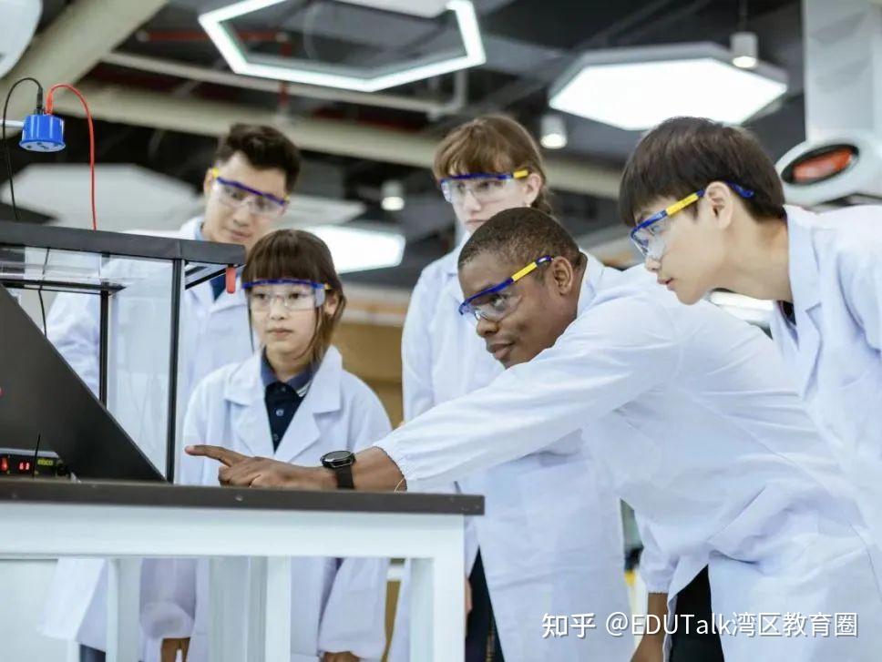 "软实力"培育课程这些校本课程也是不少国际学校的标配,但若置放于强