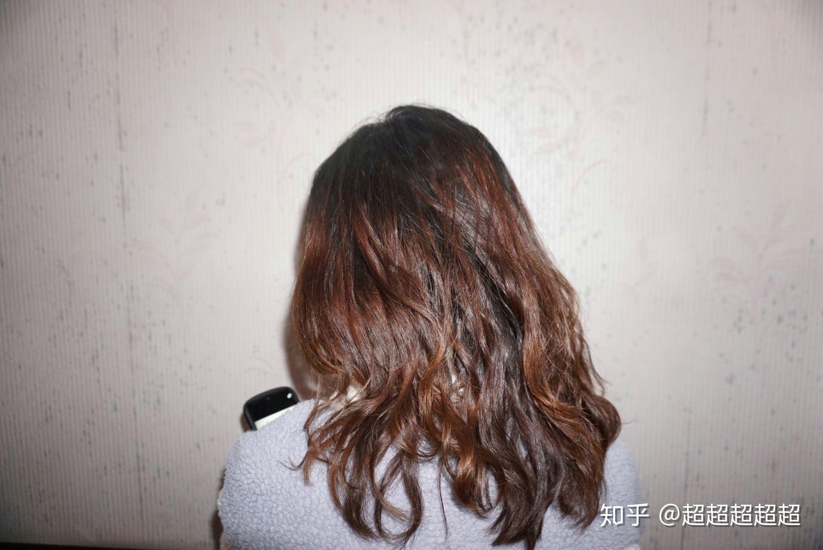 本人女,学生,头发自然卷,发质干枯毛躁,想剪个短发,有没有适合的类型