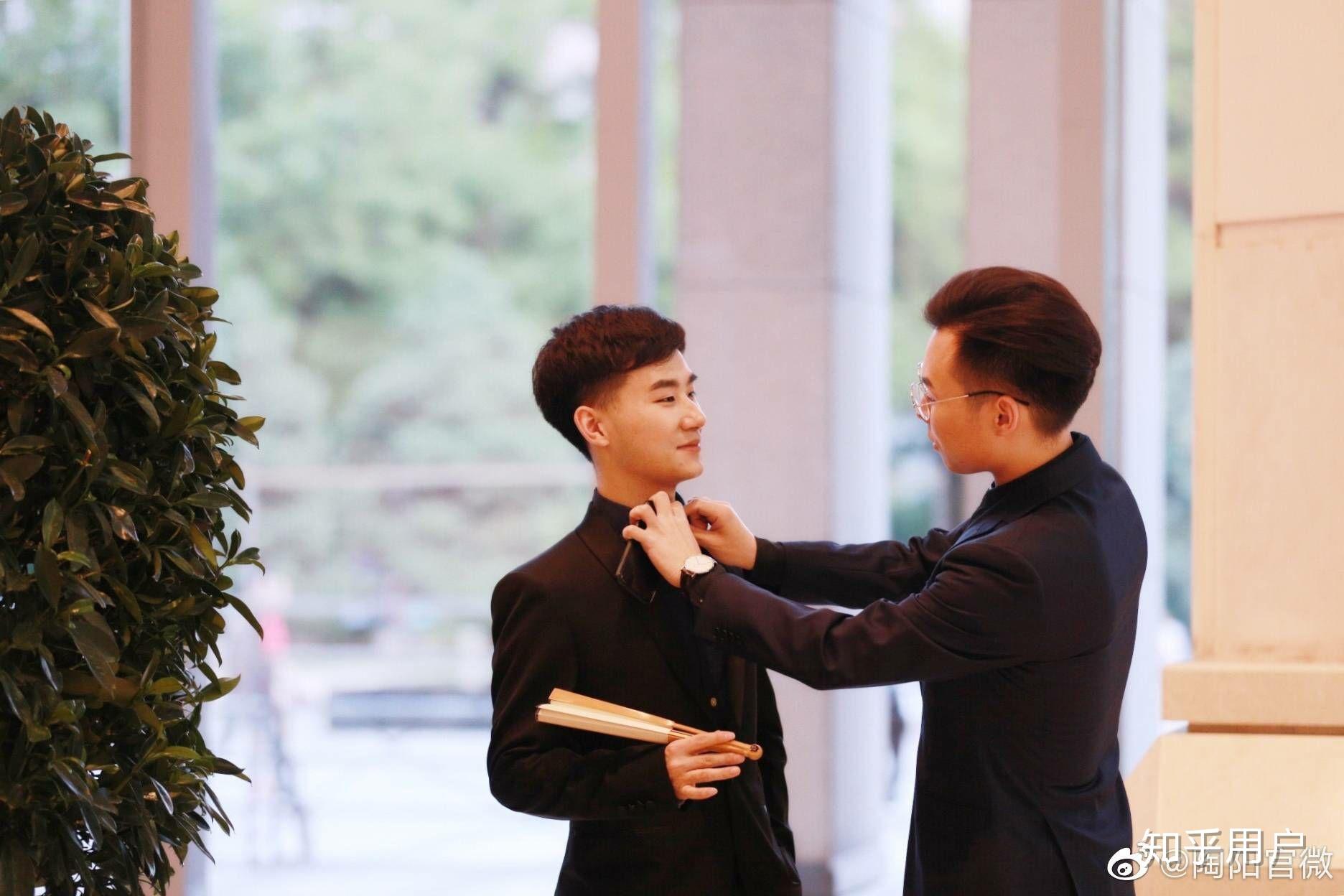 真正的气质和装清高有什么区别?