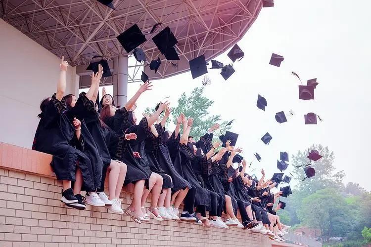 史上最难就业季来了上海市为2022届高校毕业生准备多个大礼包