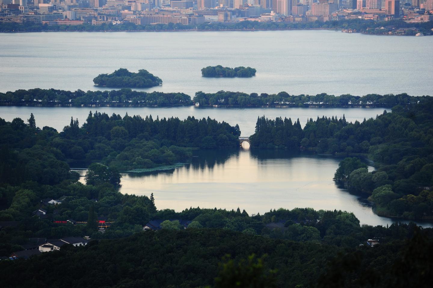 杭州西湖山上看不一样西湖