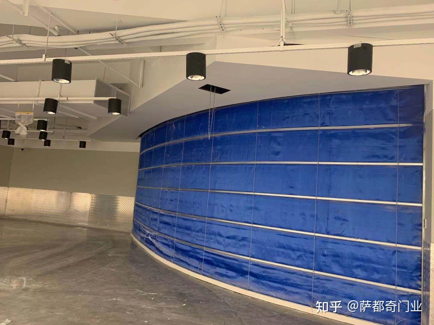 折叠式防火卷帘门
