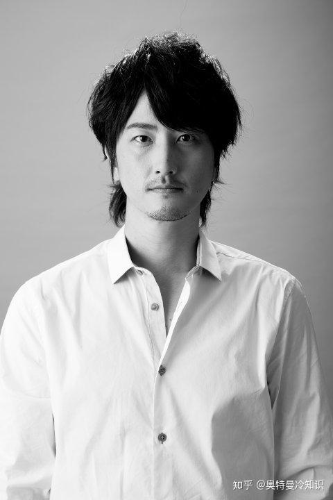 竹内良太/远藤庸介角色·花轮英司/仓田·关户博一佐山莱娜役·诸星堇