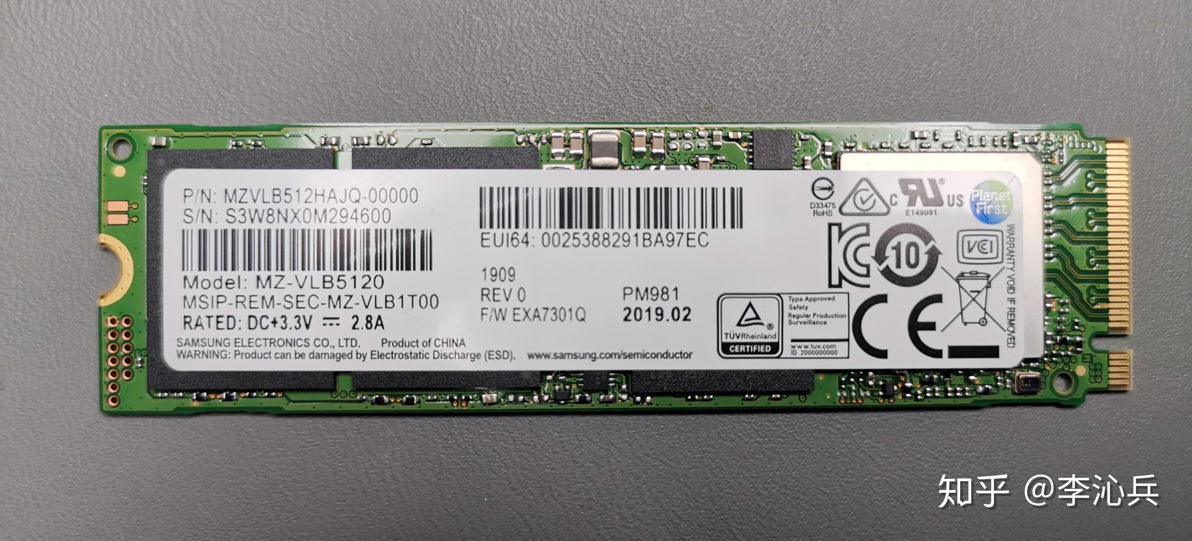 固态硬盘采用三星mzvlb512hajq 512g版本.