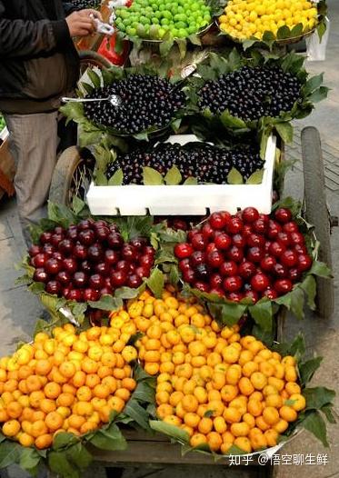 摆地摊卖水果的窍门,如何建立稳定客群? - 知乎