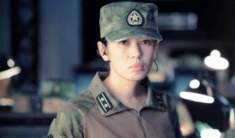 还有《战狼》里英气十足的龙小云,《杀生》里没有台词的哑女,《双食记