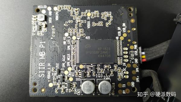 拆机解析，小度智能音箱1S，万能遥控版音箱，这做工你想不到 - 知乎